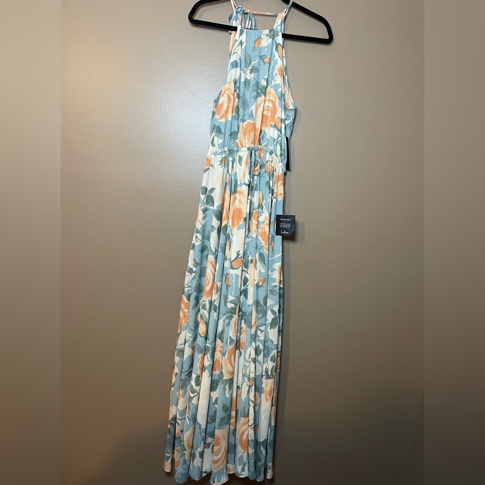 Lulus floral maxi dress size M